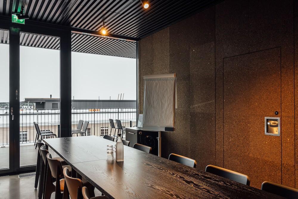 Unity Tampere - A Studio Hotel Exterior photo